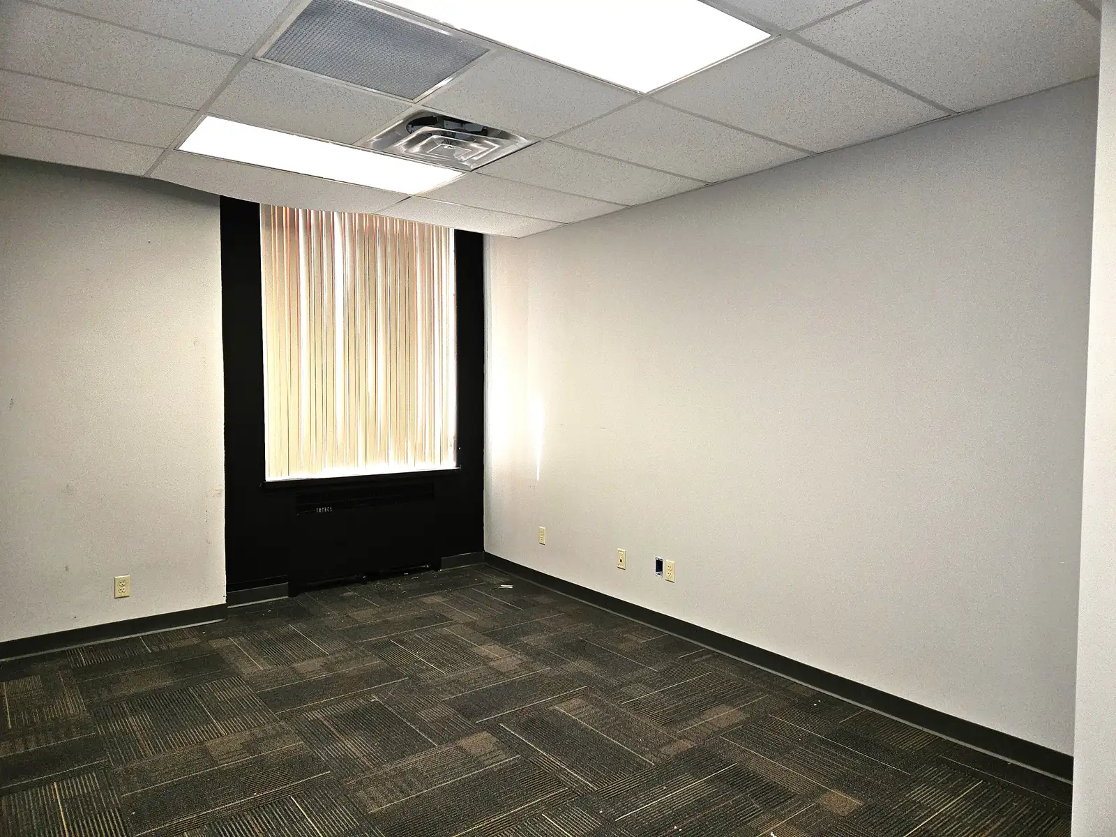 Office Space in the Jefferson One Building image 23