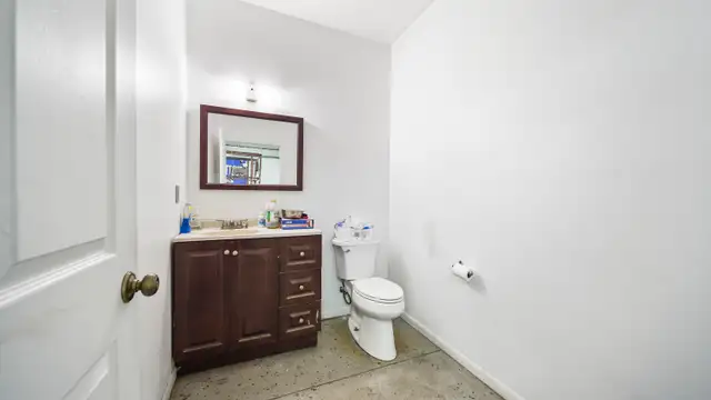 View image 9