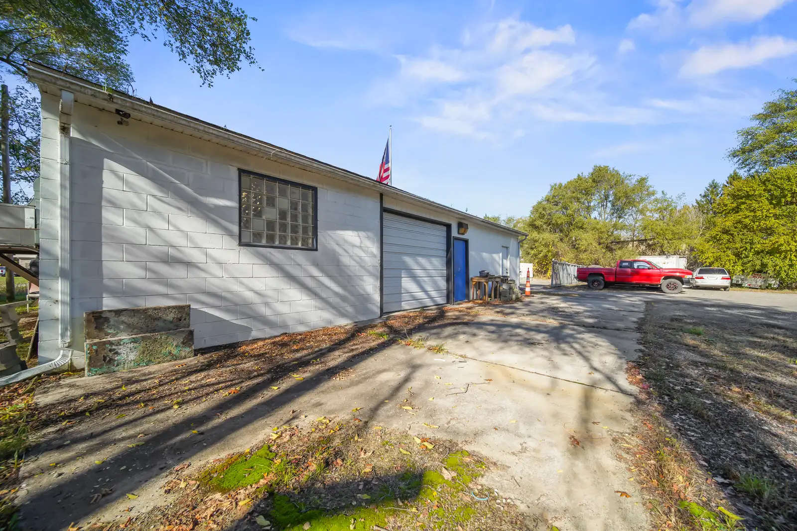 105 S Ortonville Rd image 31