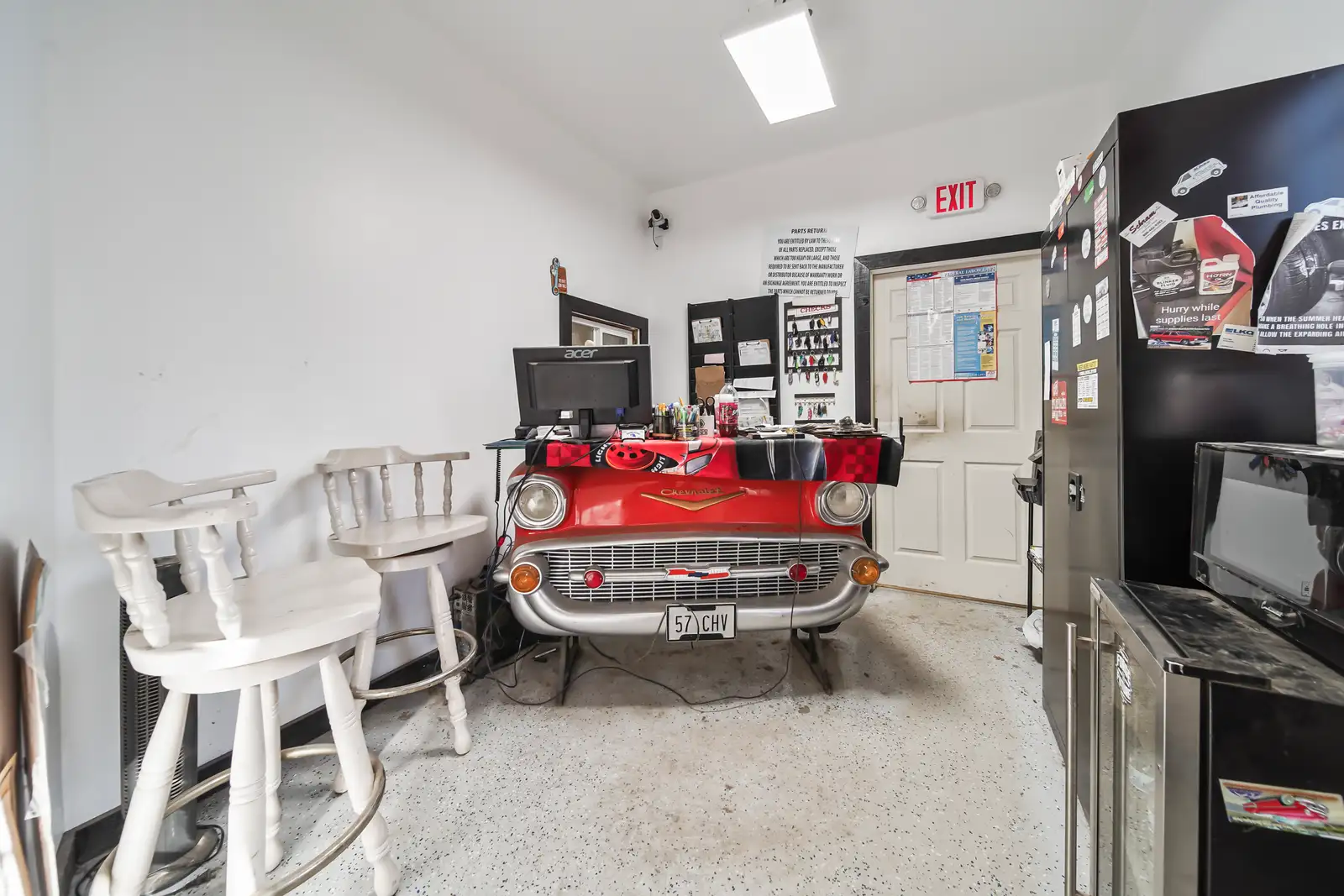105 S Ortonville Rd image 23