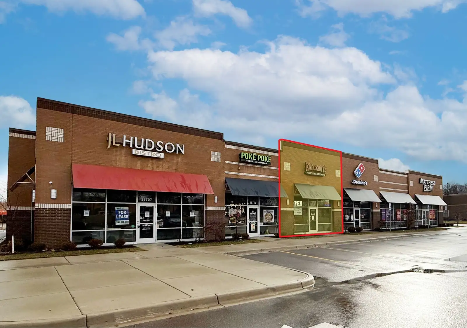 FOR SUBLEASE - Turnkey Barbershop/Salon
