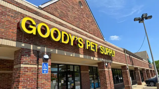 Newberry Shops on Michigan thumbnail 3