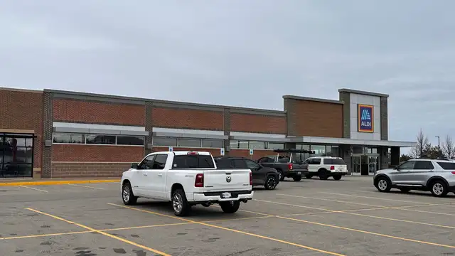 1370 W Main St thumbnail 4