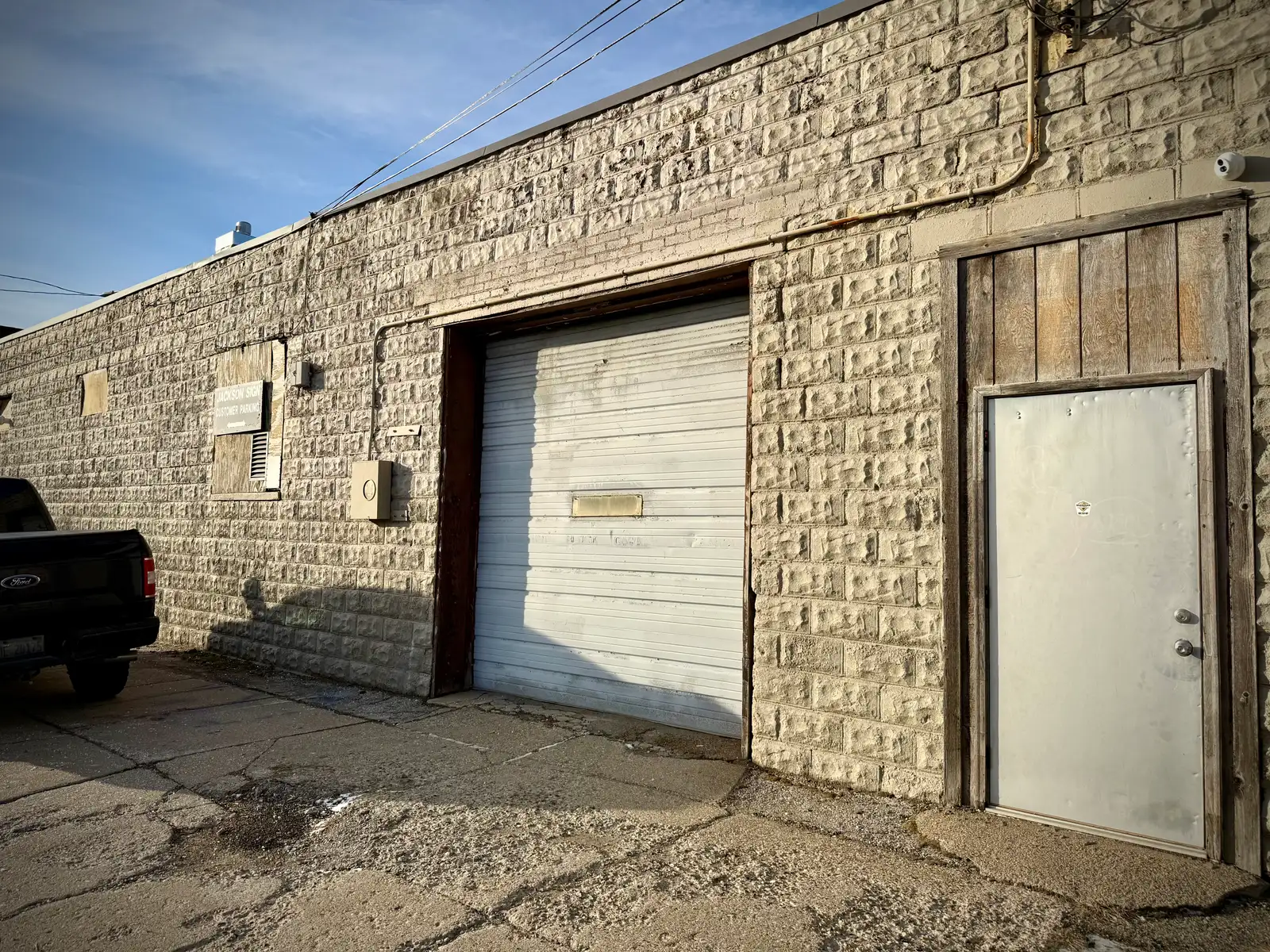 644 E Michigan Ave image 8