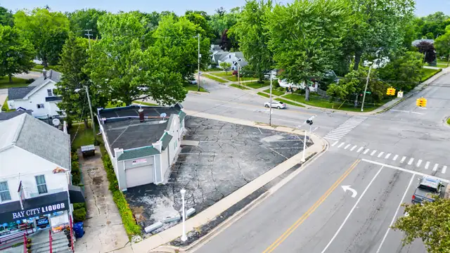 View image 17