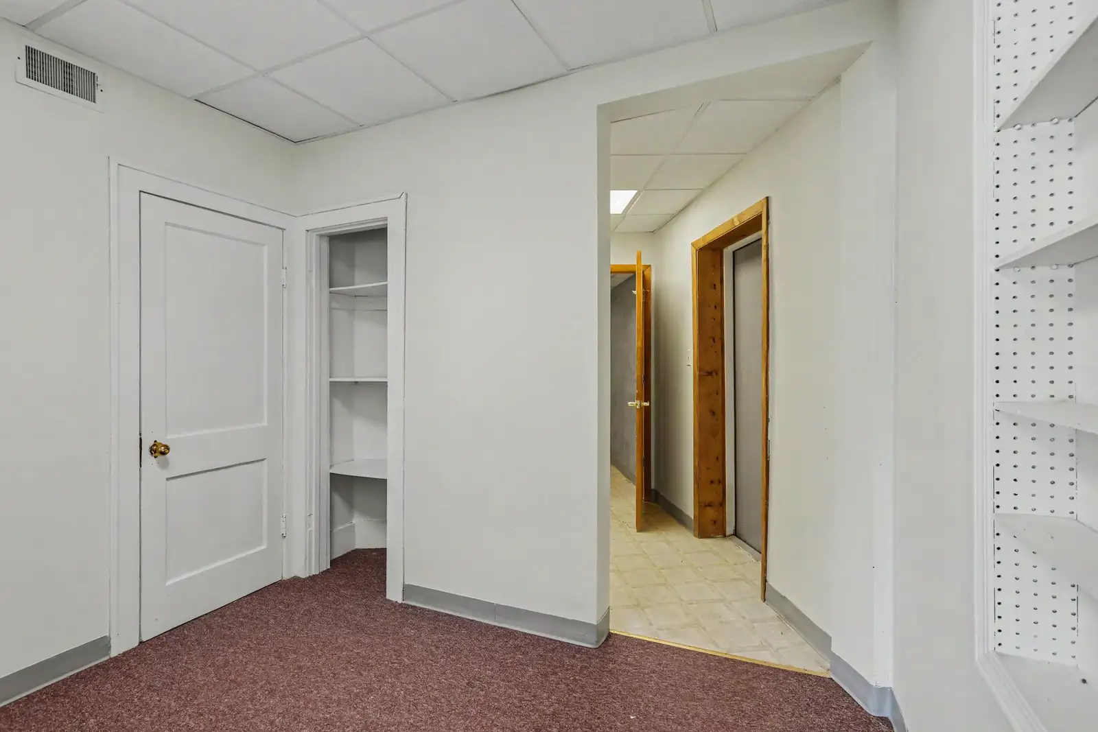 2019 Columbus Ave image 10