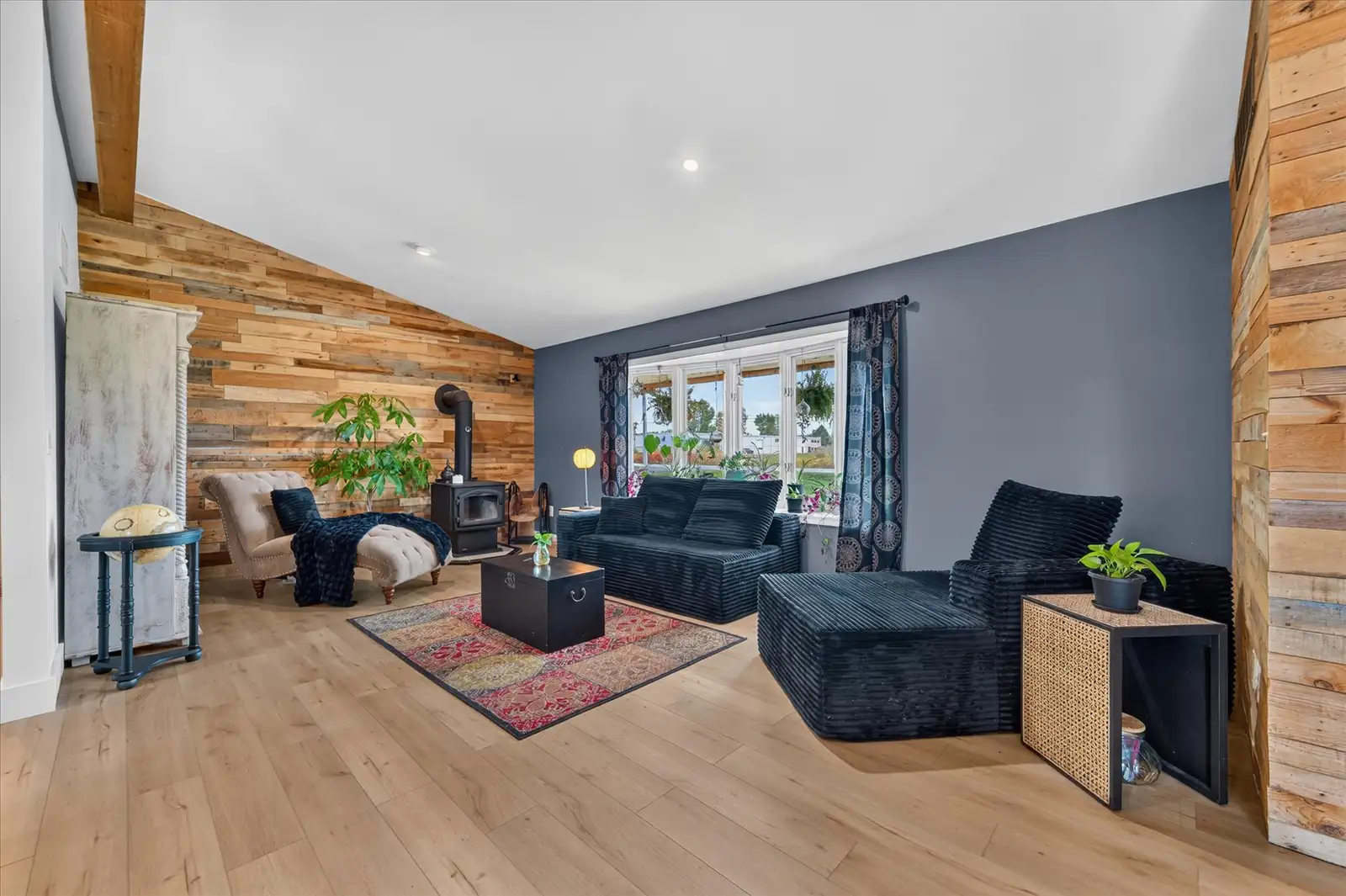 7375 Tubspring Rd image 9