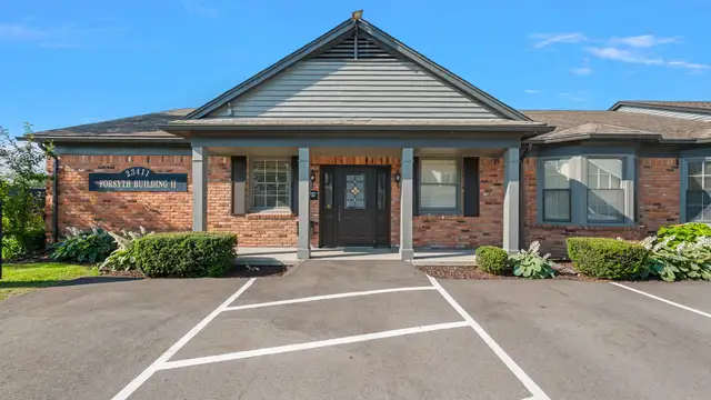 23411 Jefferson Ave thumbnail 3