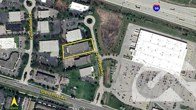 28031 Grand Oaks Ct thumbnail 2