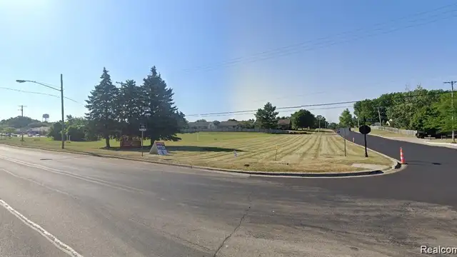 9091 Miller Rd thumbnail 3