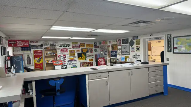 1806 Eureka Rd thumbnail 3