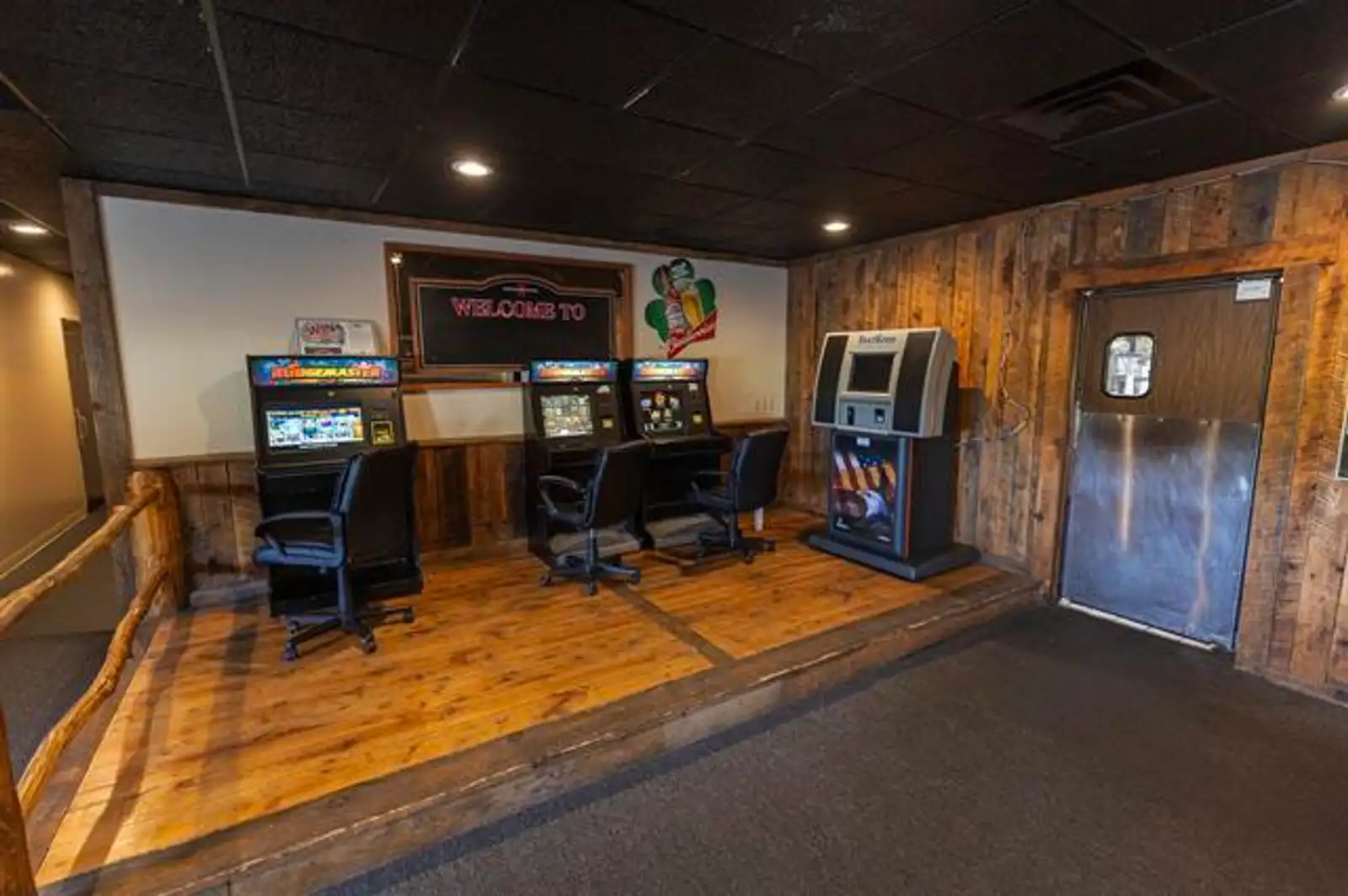 Backwoods Bar & Grill image 8