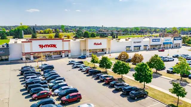 Fenton Shopping Center thumbnail 3