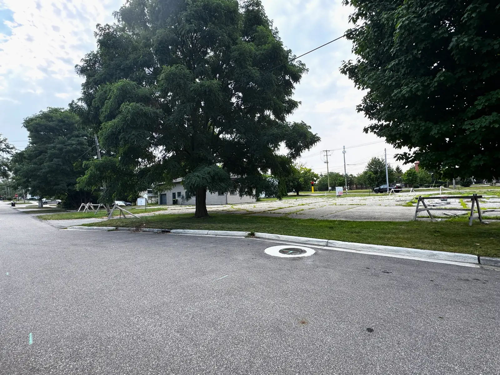 213 Main St image 6
