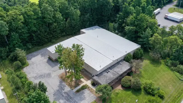 343 Hughes Dr thumbnail 4