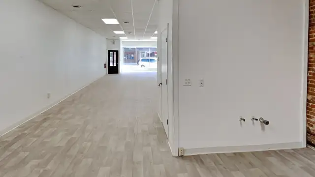 131 N Mill St Unit A thumbnail 4