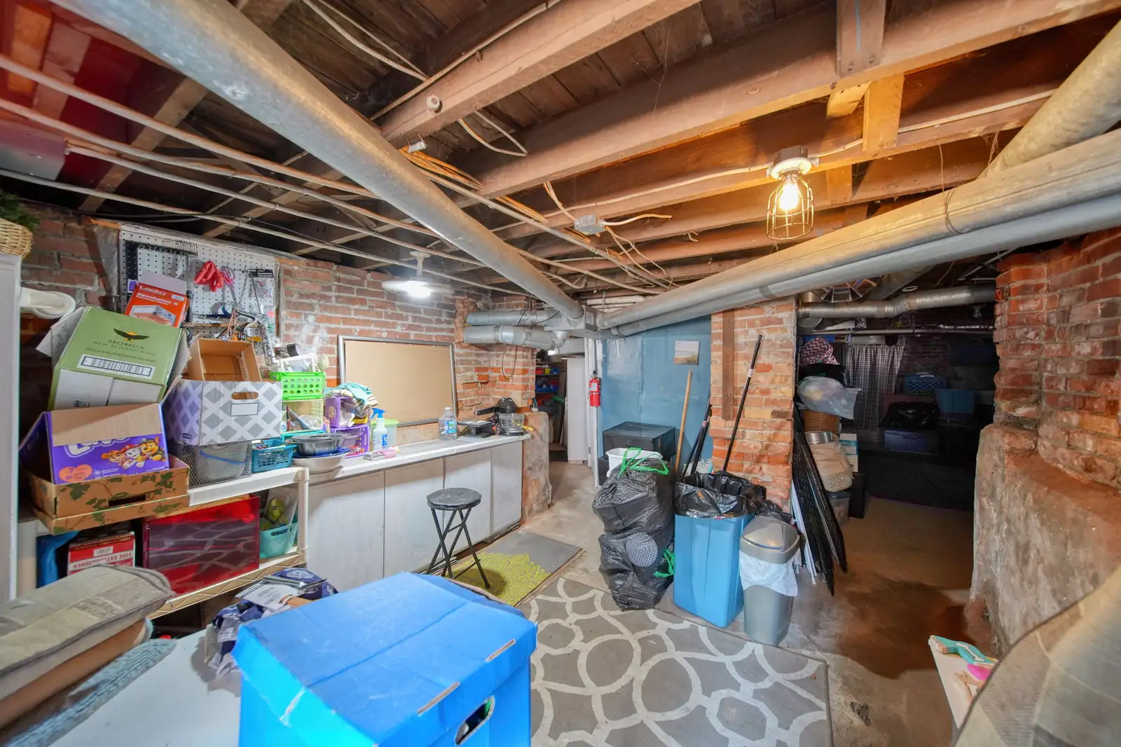 120 E Adrian St image 47