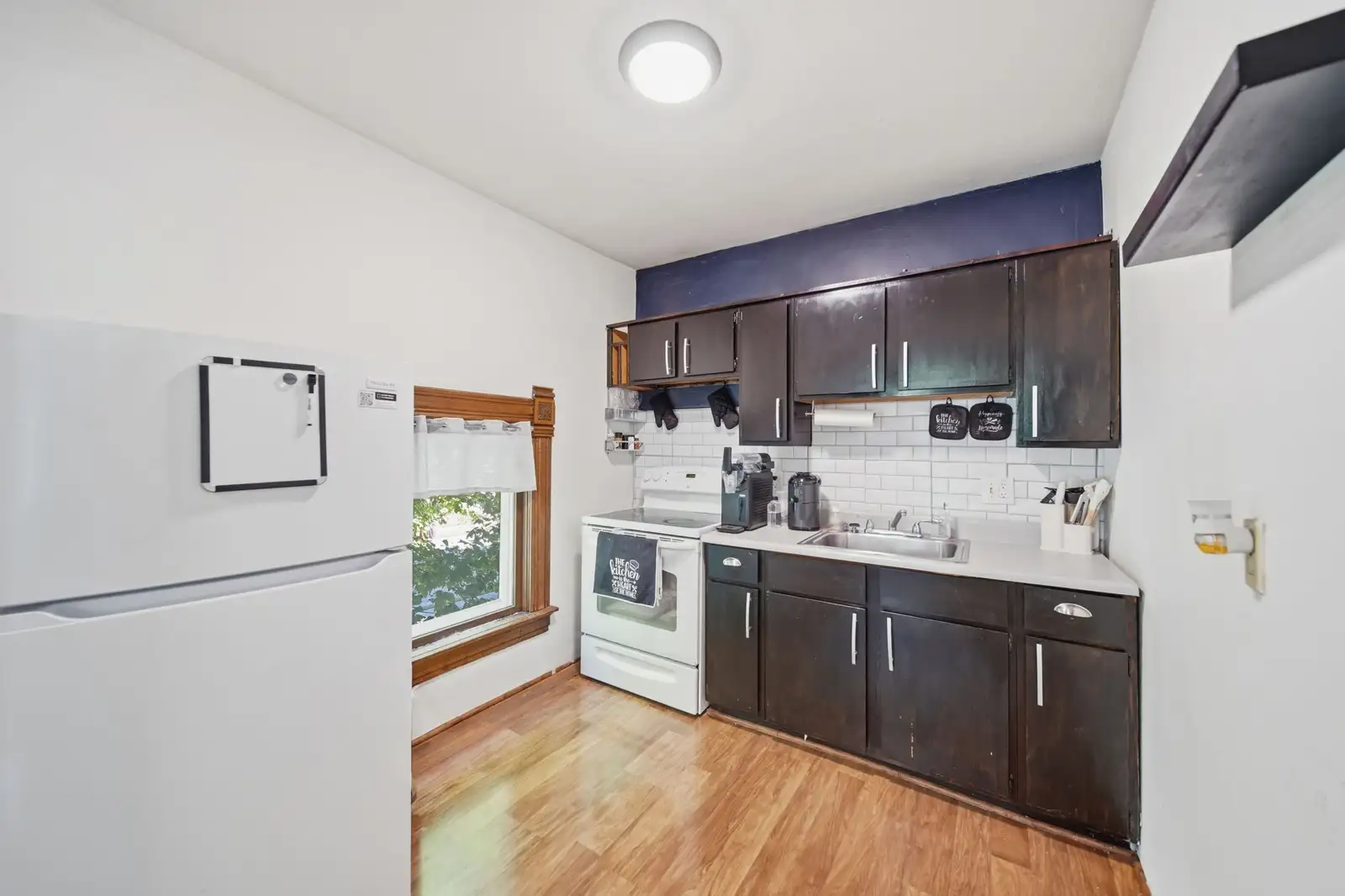 120 E Adrian St image 25
