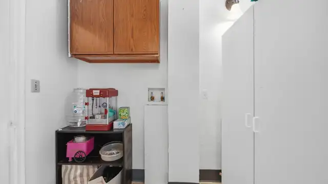 View image 19