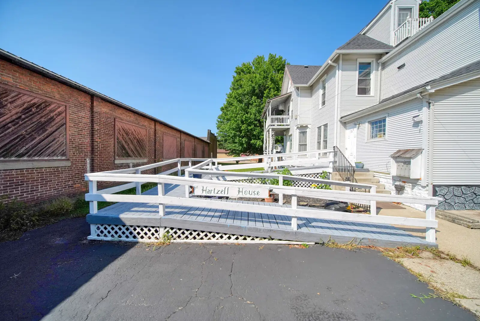 120 E Adrian St image 56