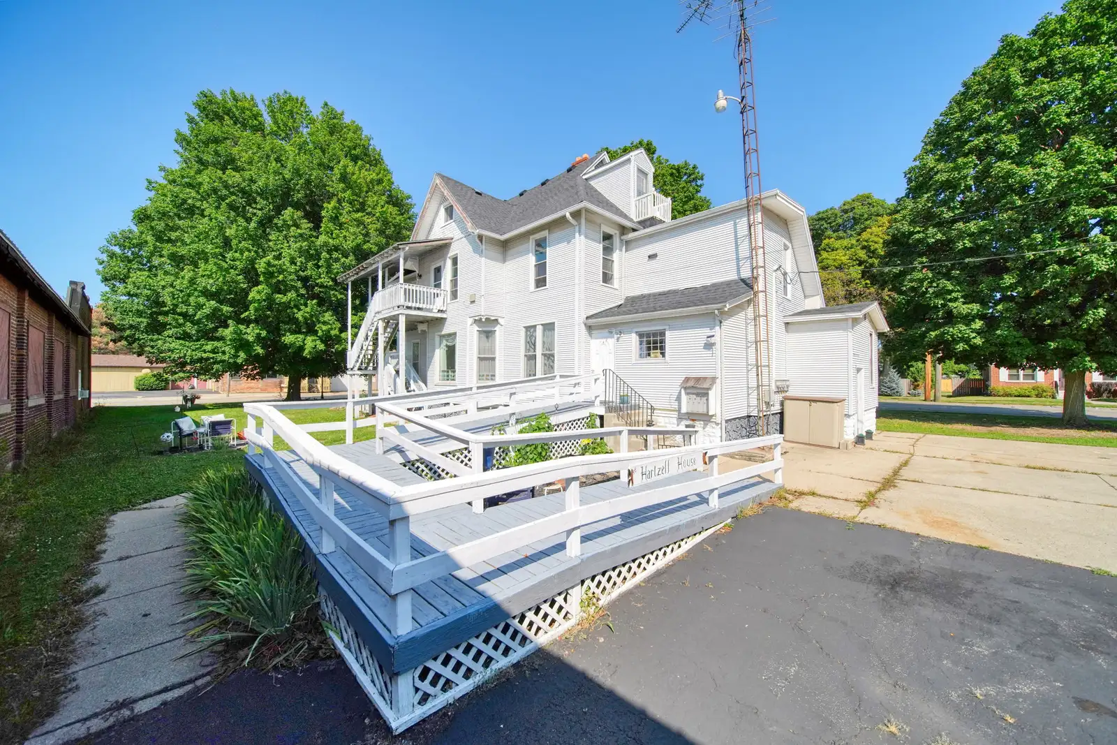 120 E Adrian St image 55