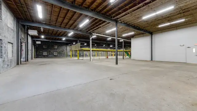 Large Lansing Industrial Facility thumbnail 3