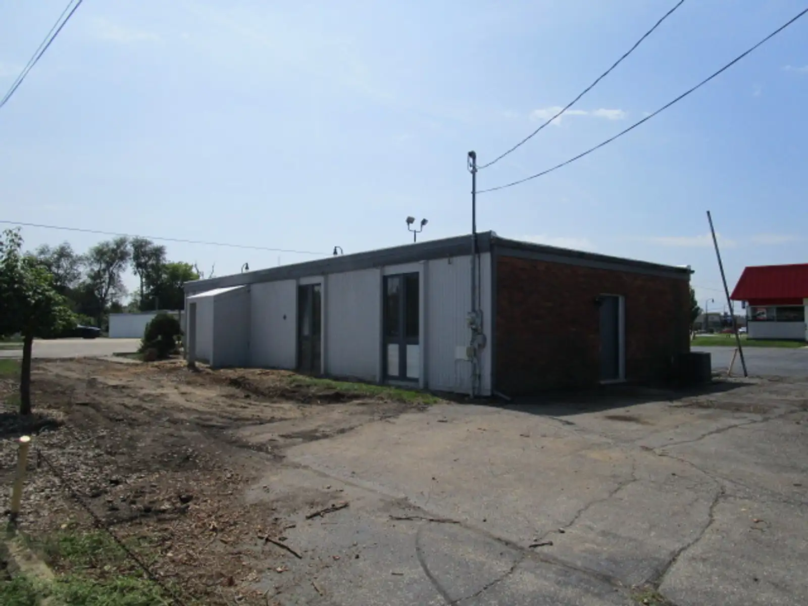1107 W Chicago Blvd image 4