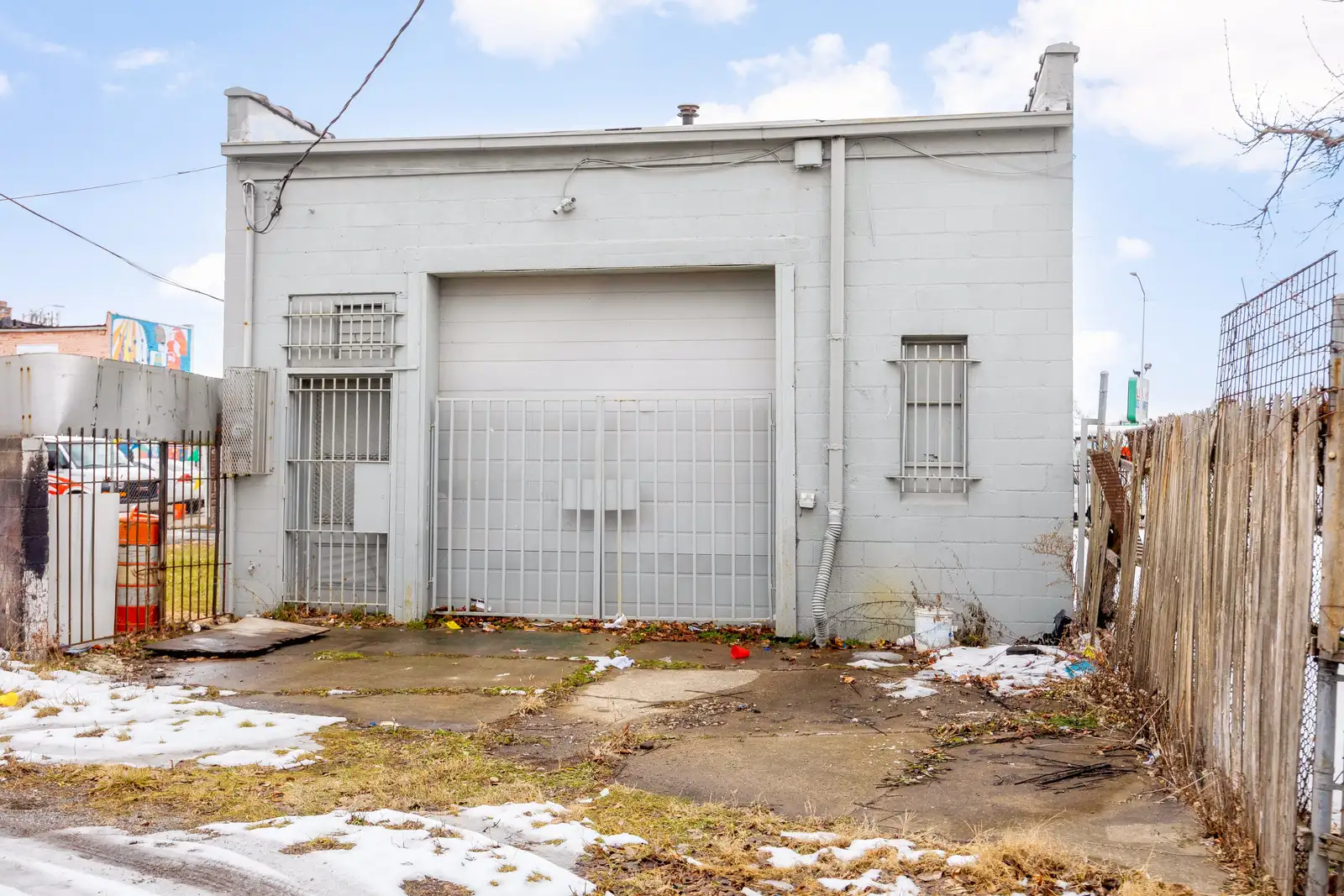 13940 Gratiot Ave image 18