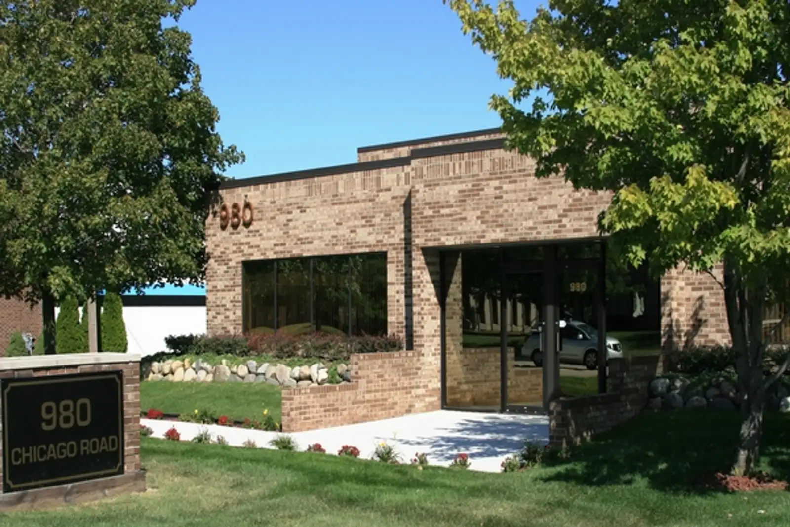 980 Chicago Rd