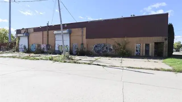 3035 Pasadena Ave thumbnail 2
