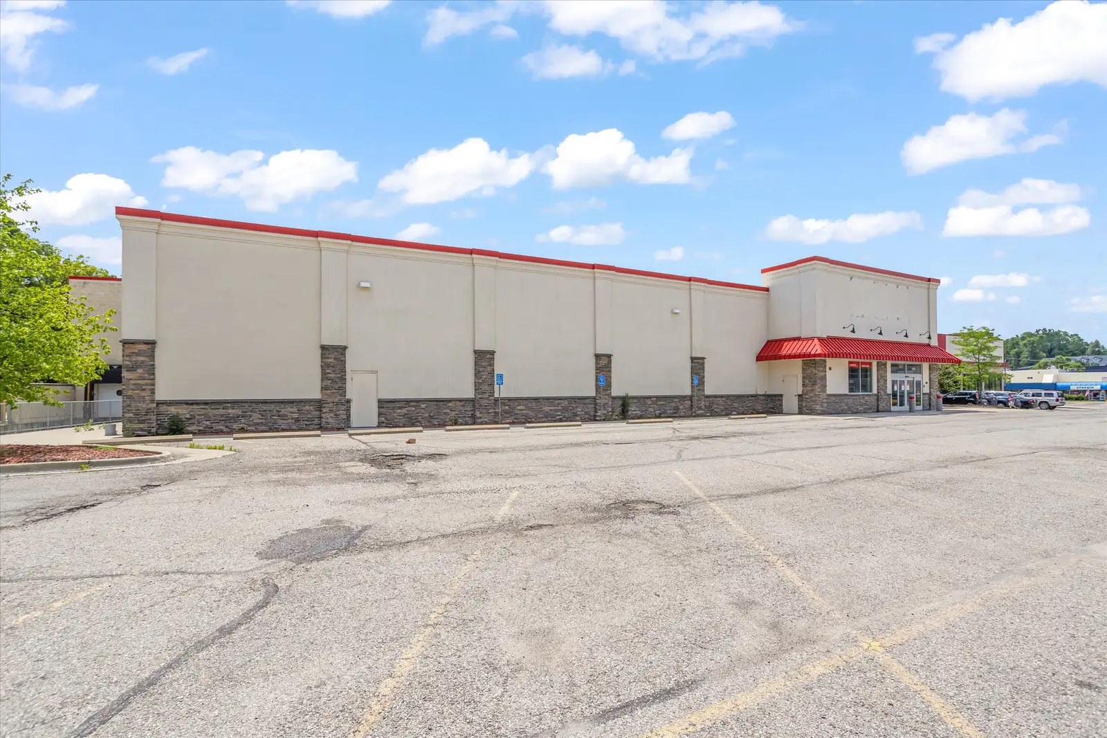 Former Gordon Food Service image 12