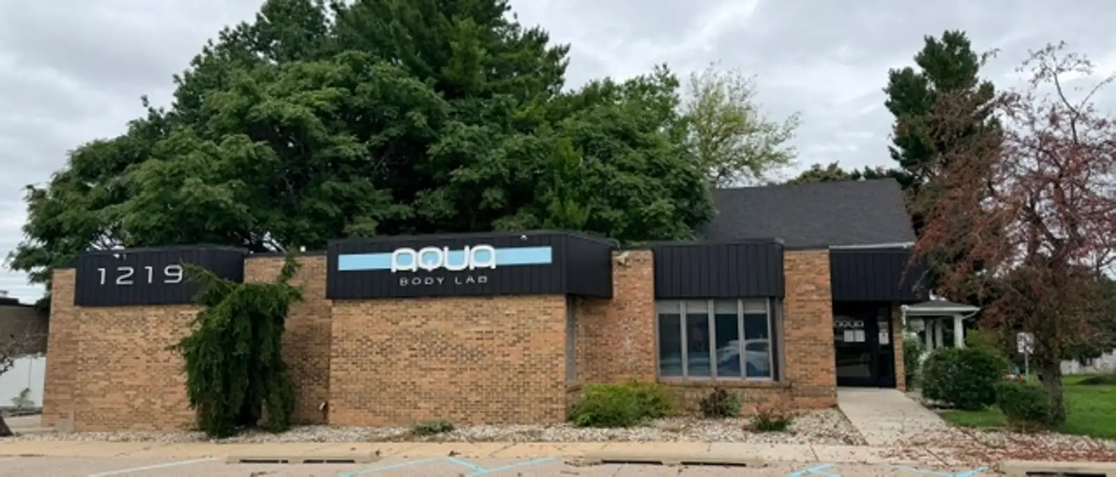 1219 E Saginaw St image 1