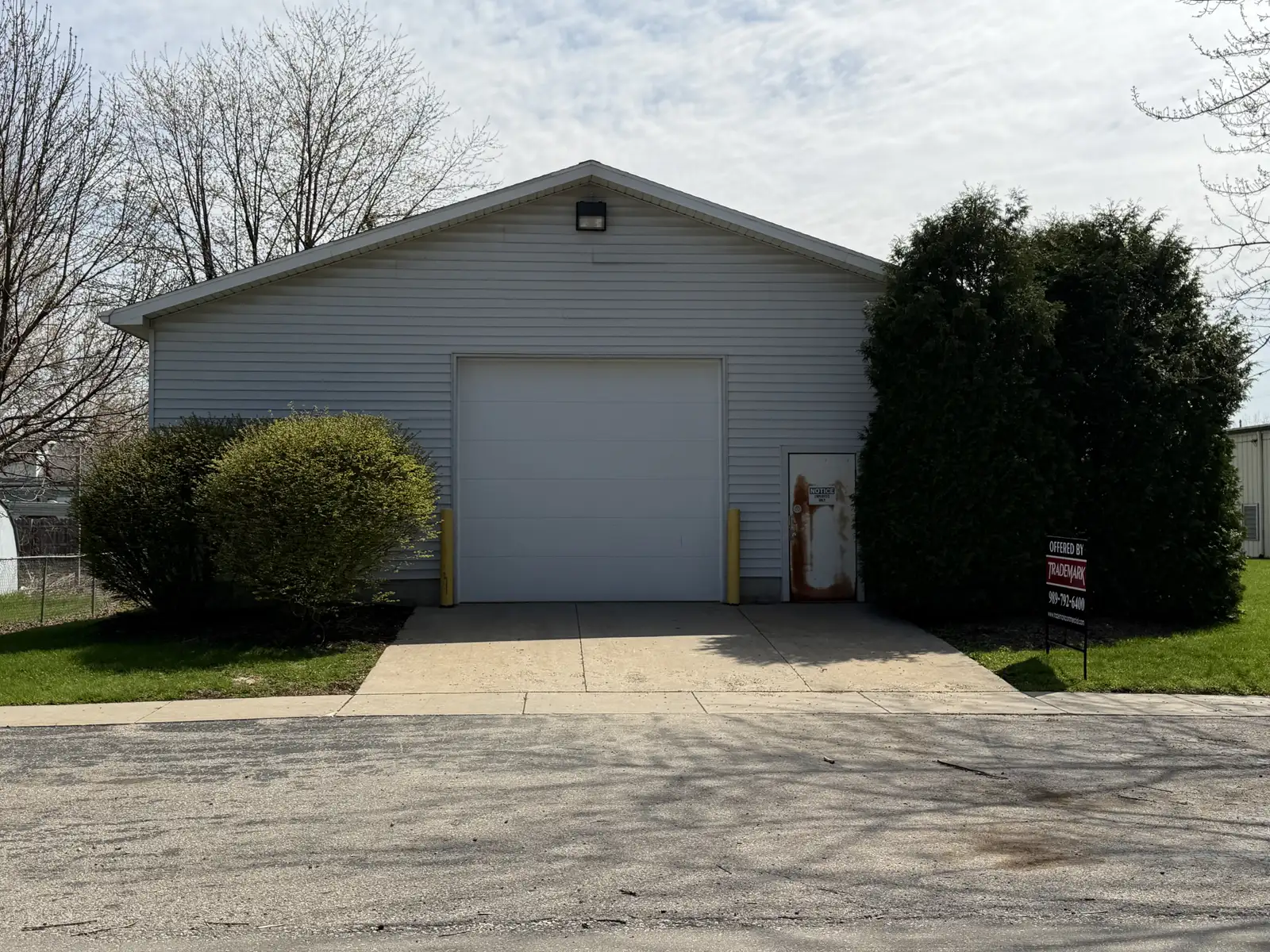 NOW REDUCED!! TWO INDUSTRIAL WAREHOUSES FOR SALE SOLD TOGETHER CALL TRADEMARK COMMERCIAL GROUP AT 989-792-6400 image 20