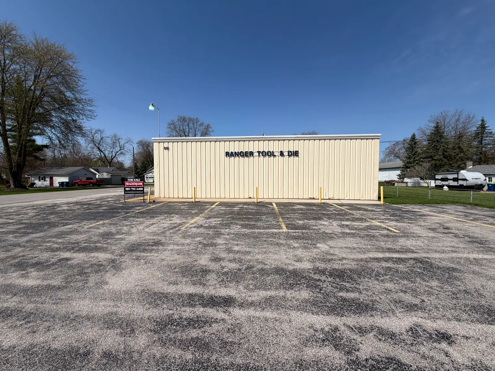 NOW REDUCED!! TWO INDUSTRIAL WAREHOUSES FOR SALE SOLD TOGETHER CALL TRADEMARK COMMERCIAL GROUP AT 989-792-6400 image 4