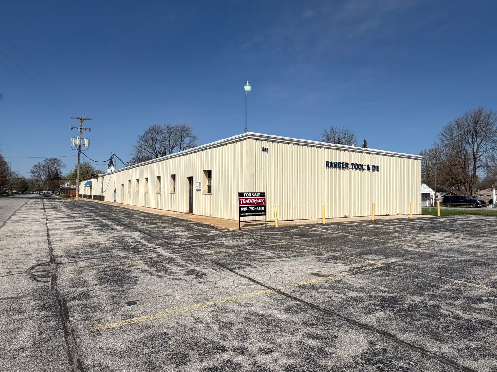 NOW REDUCED!! TWO INDUSTRIAL WAREHOUSES FOR SALE SOLD TOGETHER CALL TRADEMARK COMMERCIAL GROUP AT 989-792-6400 image 5