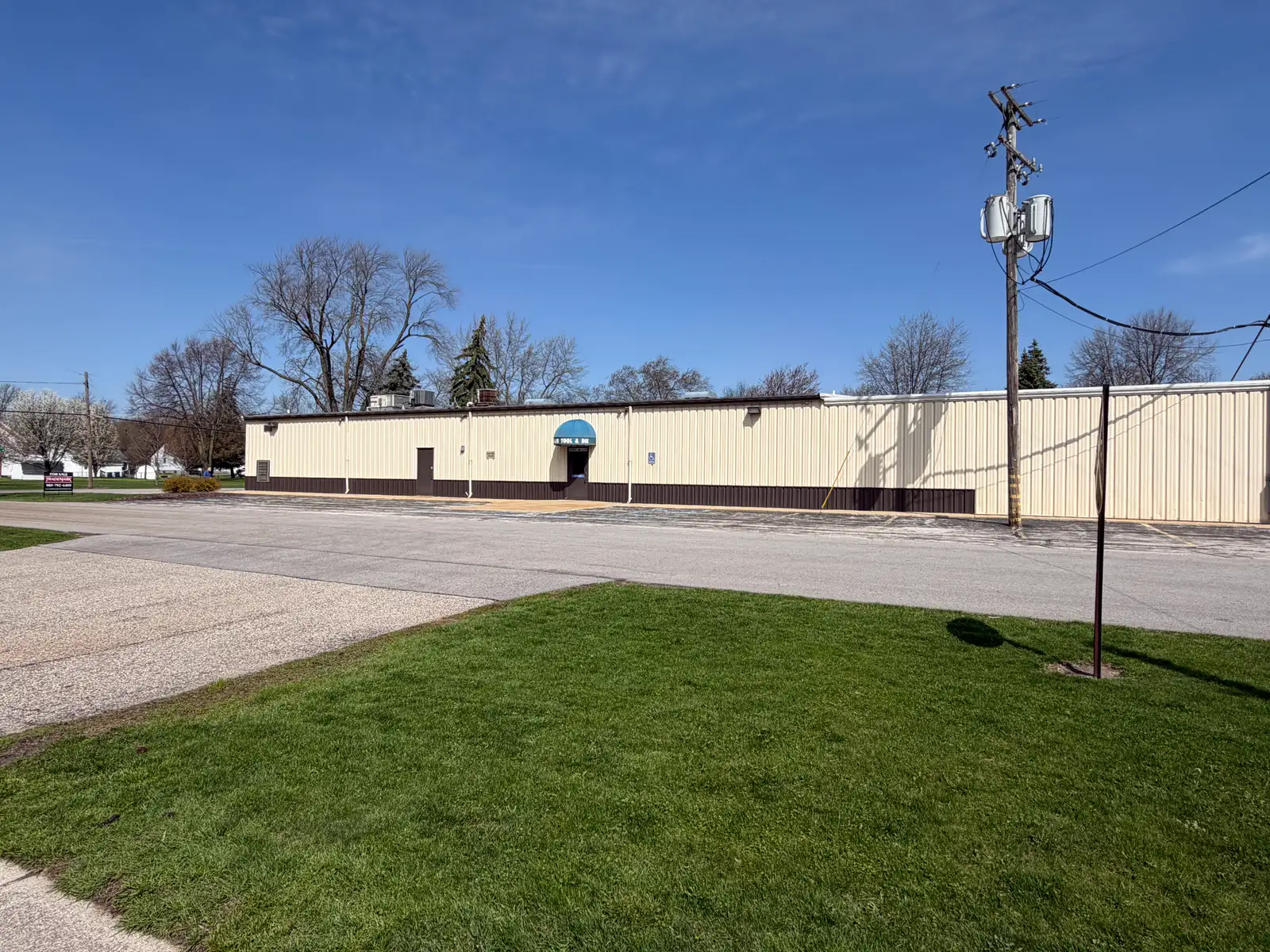 NOW REDUCED!! TWO INDUSTRIAL WAREHOUSES FOR SALE SOLD TOGETHER CALL TRADEMARK COMMERCIAL GROUP AT 989-792-6400 image 10