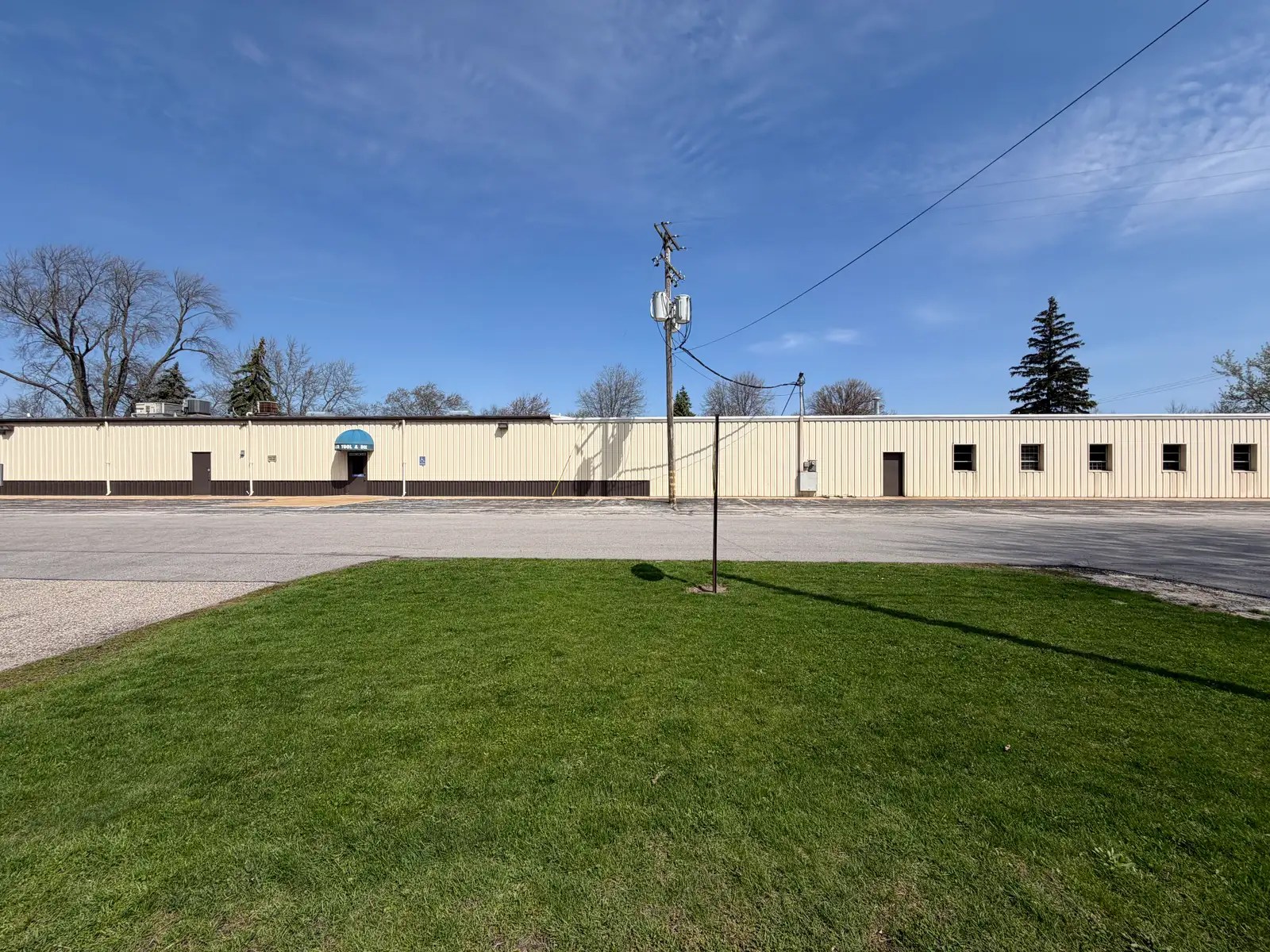 NOW REDUCED!! TWO INDUSTRIAL WAREHOUSES FOR SALE SOLD TOGETHER CALL TRADEMARK COMMERCIAL GROUP AT 989-792-6400 image 9