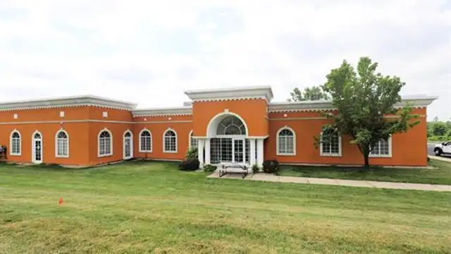 1055 Charter Dr. thumbnail 2