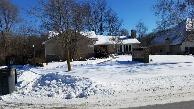 7077 Fieldcrest thumbnail 3
