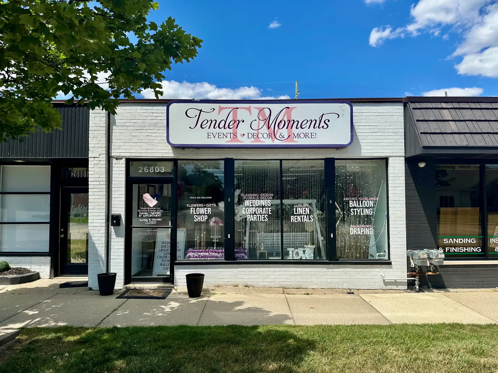 26803 Harper Ave, Saint Clair Shores, MI 48081