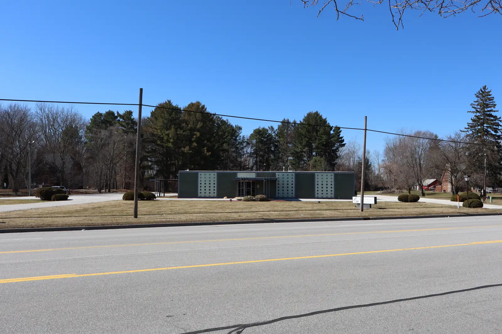 NOW REDUCED! FOR SALE: OFFICE/RETAIL BUILDING CALL TRADEMARK COMMERCIAL GROUP AT 989-792-6400 image 29