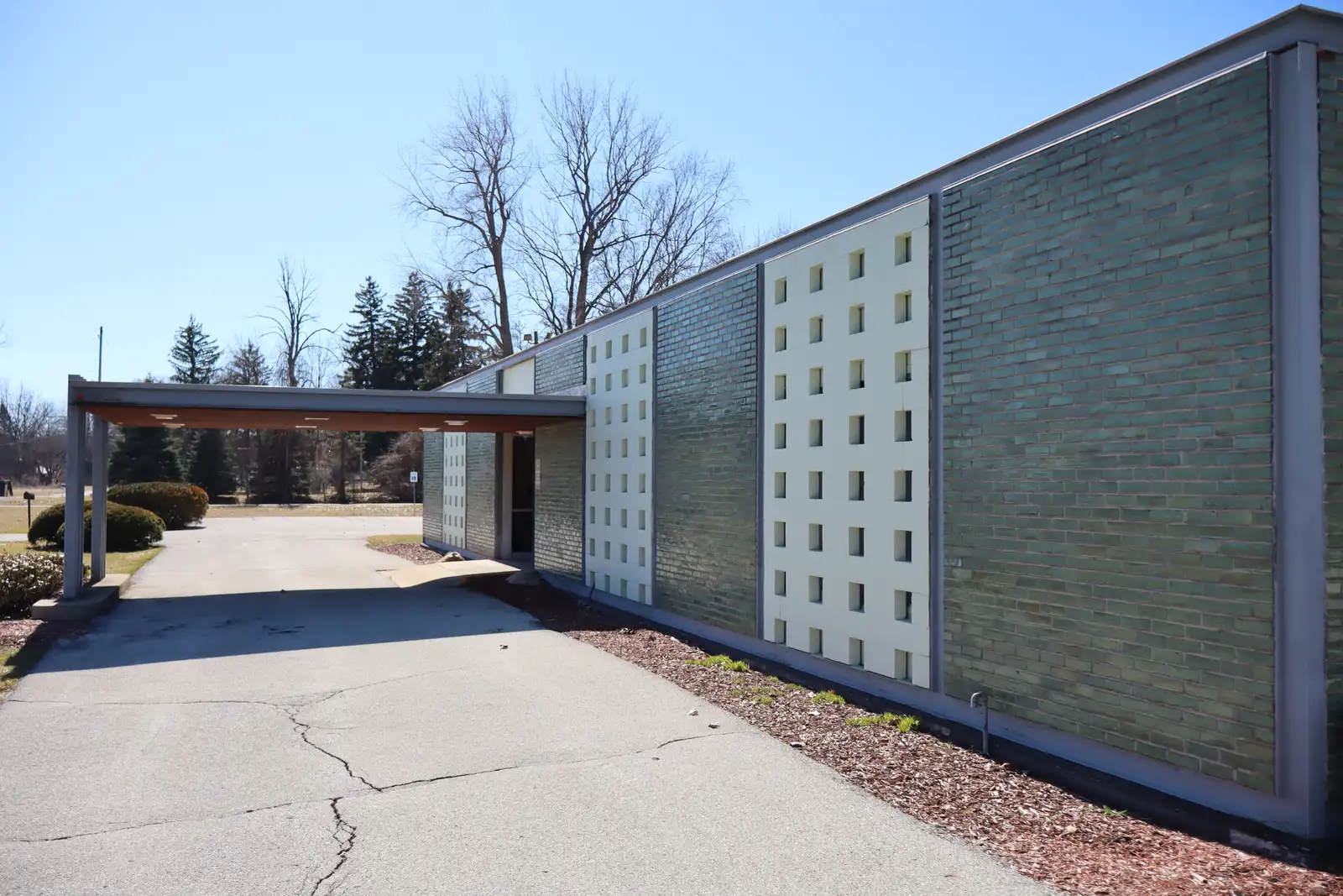NOW REDUCED! FOR SALE: OFFICE/RETAIL BUILDING CALL TRADEMARK COMMERCIAL GROUP AT 989-792-6400 image 40