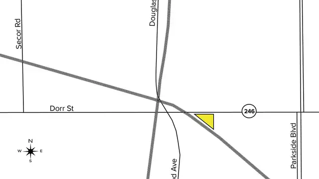 2555 Dorr St thumbnail 2