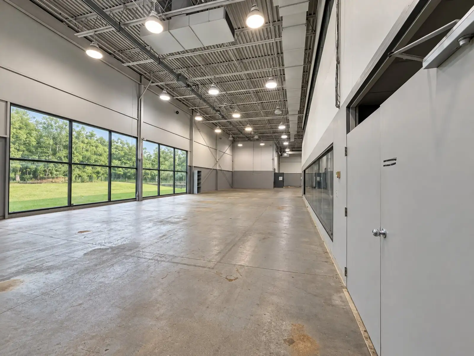 Flex / Industrial / R&D for Sale in Ann Arbor image 6