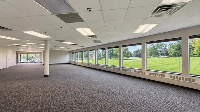 Flex / Industrial / R&D for Sale in Ann Arbor thumbnail 4