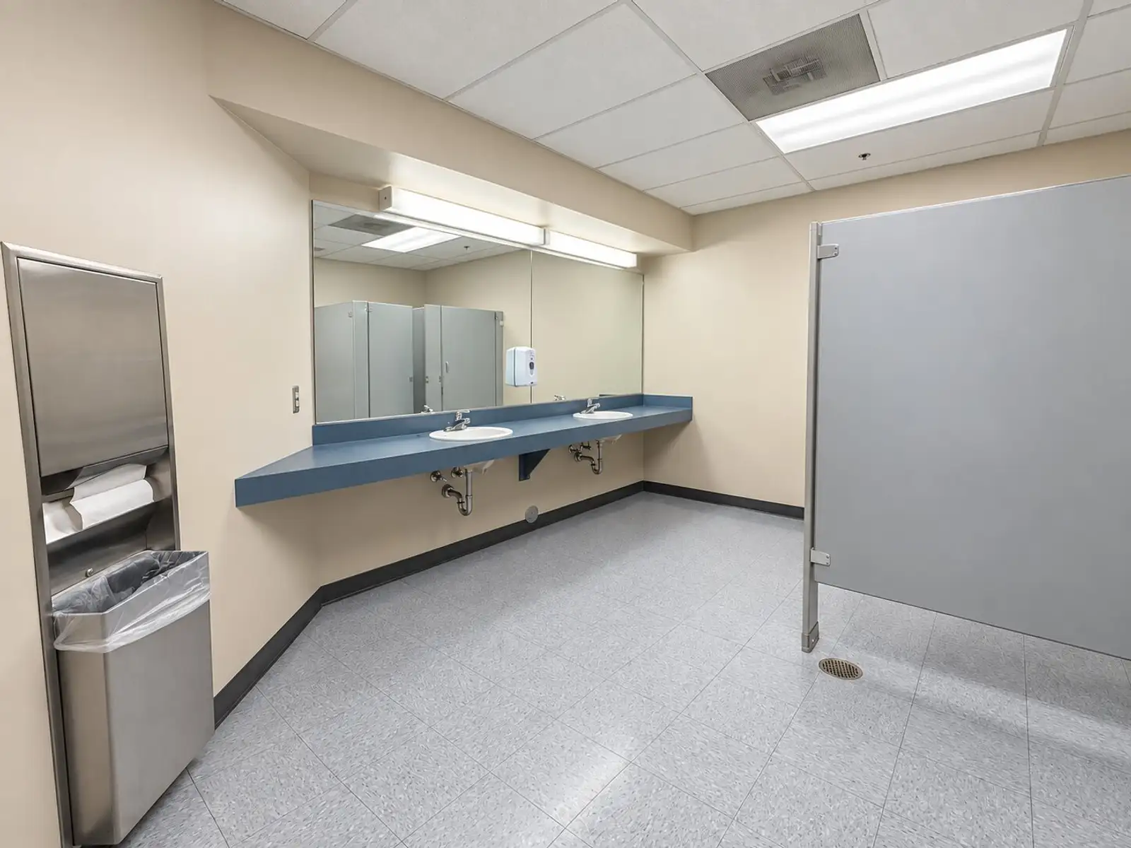 Flex / Industrial / R&D for Sale in Ann Arbor image 16