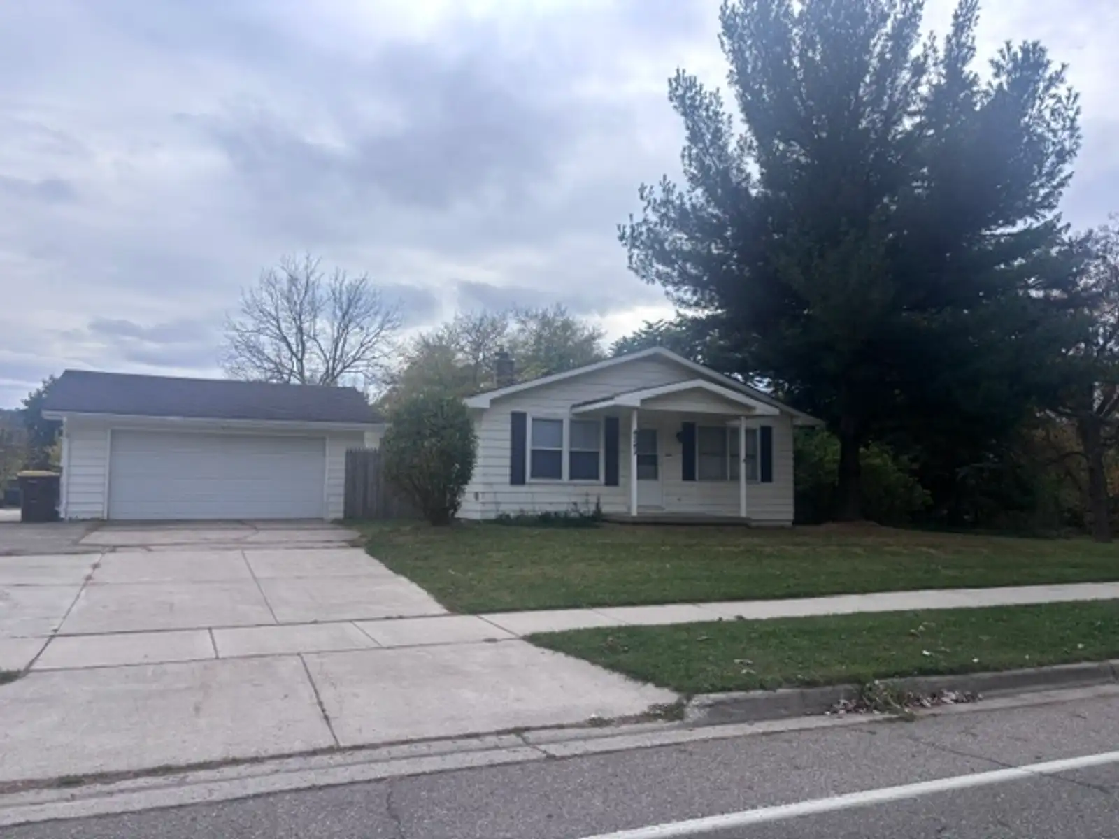 4543 E Willoughby Rd 4553 E Willoughby Rd image 1