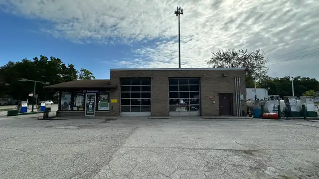 1419 Davenport Ave thumbnail 5