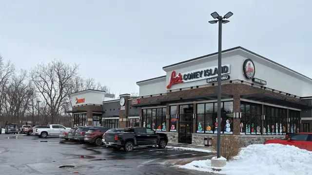 11474 -11476 N Linden Rd thumbnail 2
