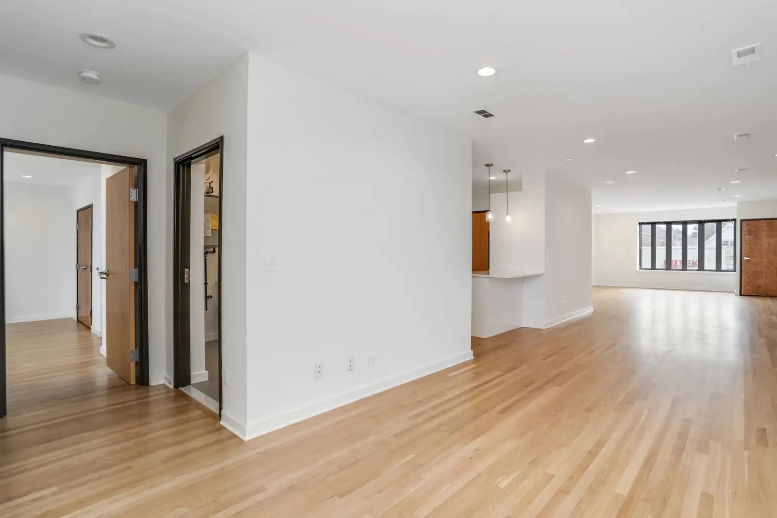 9618-2S - Hamtramck Park Place